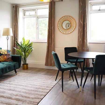 Sophie Place In Vauxhall - 3 Double Beds, 1 Sofa Bed, Spacious Londra Esterno foto