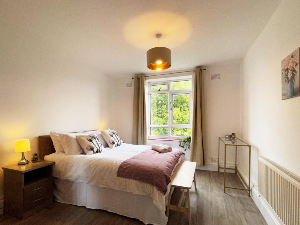 Sophie Place In Vauxhall - 3 Double Beds, 1 Sofa Bed, Spacious Londra Esterno foto