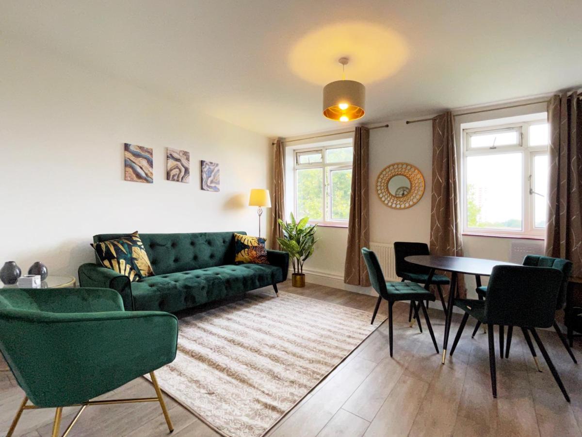 Sophie Place In Vauxhall - 3 Double Beds, 1 Sofa Bed, Spacious Londra Esterno foto