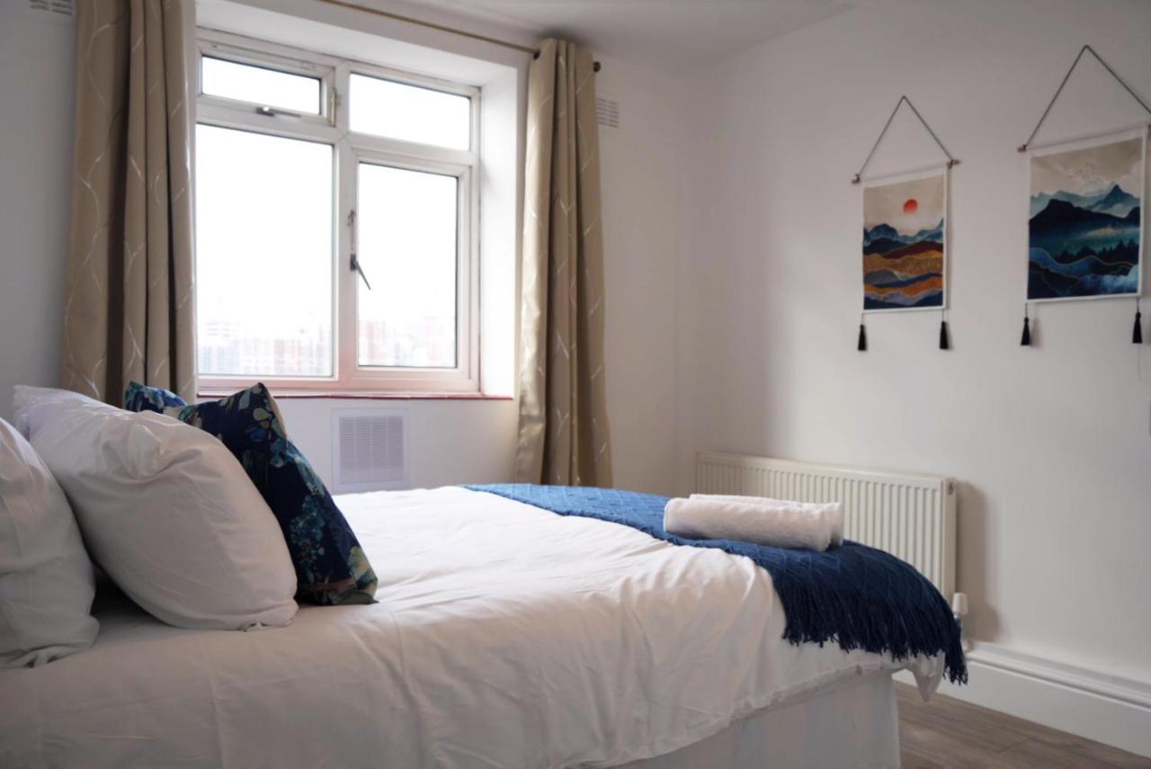 Sophie Place In Vauxhall - 3 Double Beds, 1 Sofa Bed, Spacious Londra Esterno foto